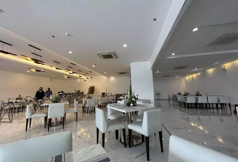 Fotos del hotel Golden Peak Hotel & Suites:  4