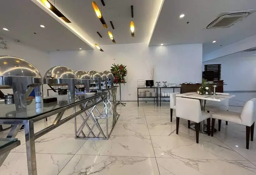 Fotos del hotel Golden Peak Hotel & Suites:  5