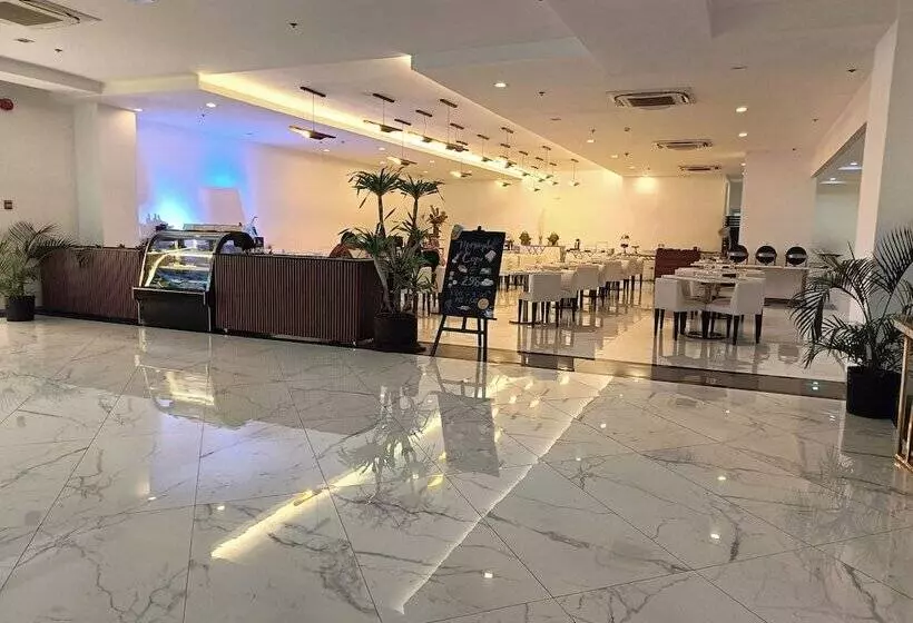 Fotos del hotel Golden Peak Hotel & Suites:  21