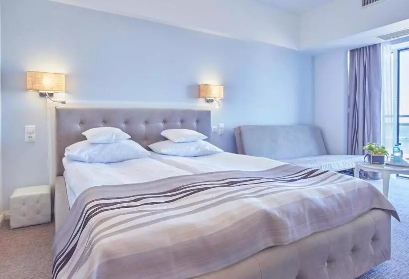 Fotos del hotel Ibis Constanta:  15