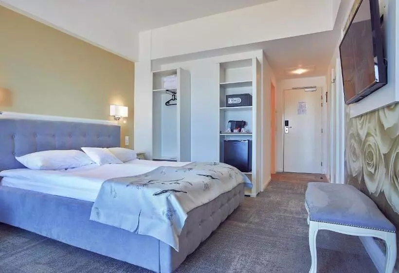 Fotos del hotel Ibis Constanta:  11