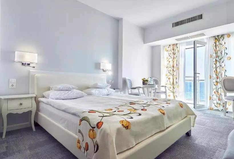 Fotos del hotel Ibis Constanta:  6