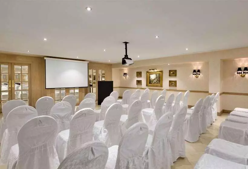 Fotos del hotel Hawthorn Suites By Wyndham Al Khobar:  11