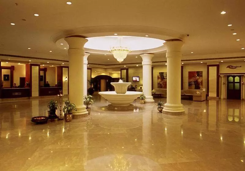 Fotos del hotel Katriya Hotel & Towers:  3