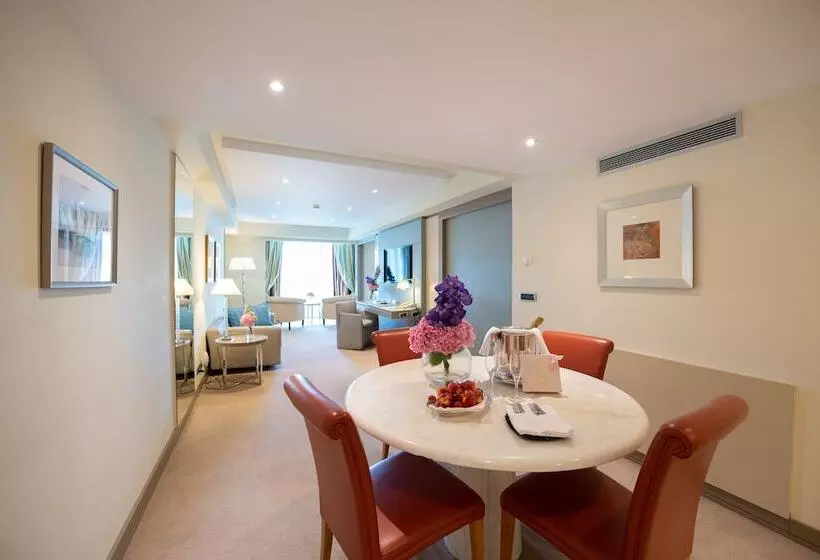 Fotos del hotel Port Palace:  20