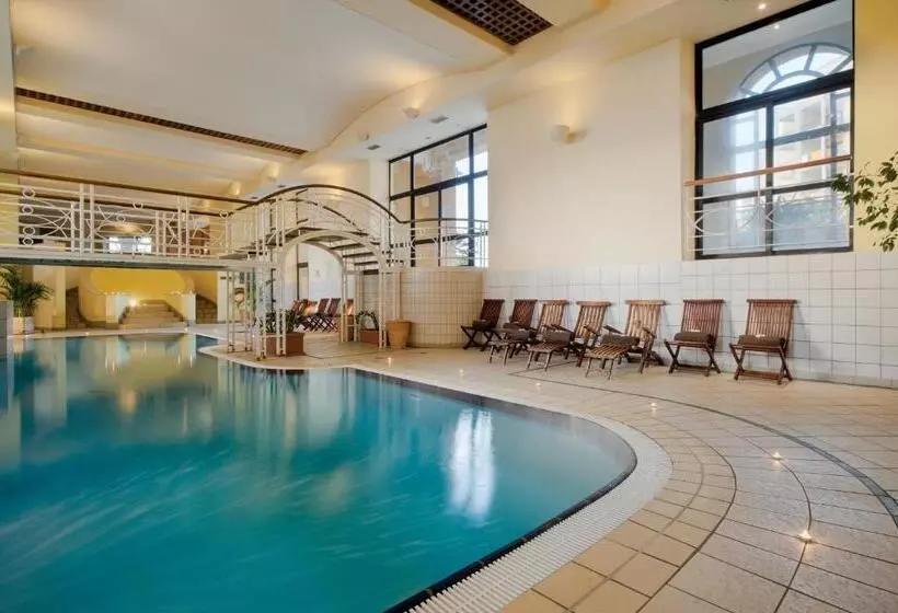 Marina  Corinthia Beach Resort Malta