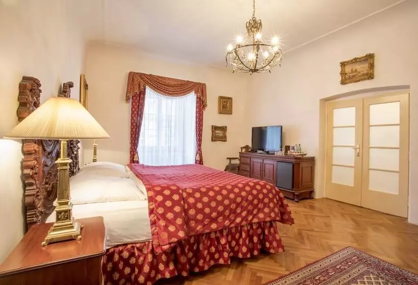 Fotos del hotel U Zlateho Stromu:  5