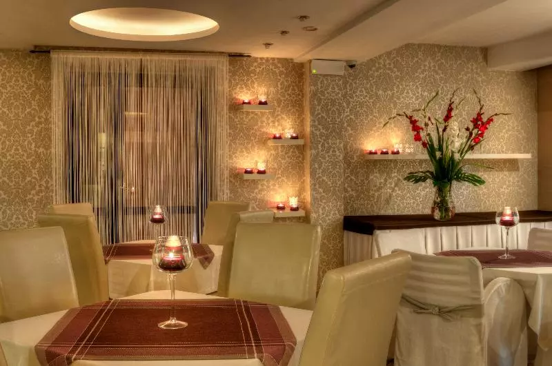 Fotos del hotel Petrus:  12