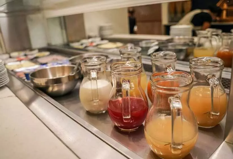 Fotos del hotel Hôtel Univers:  22