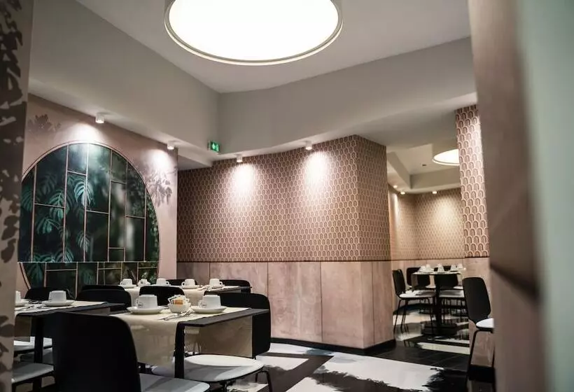 Fotos del hotel Hôtel Univers:  25