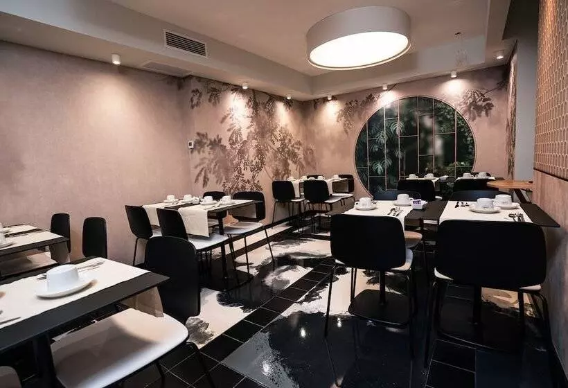 Fotos del hotel Hôtel Univers:  23