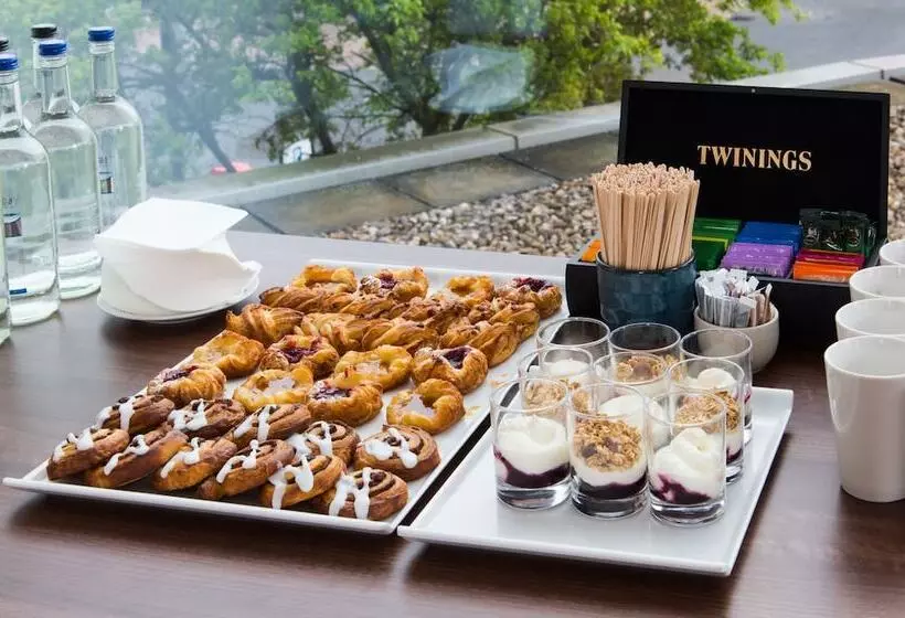 Fotos del hotel Holiday Inn London West, An Ihg:  9