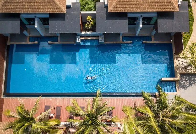 Lanta Sand Resort & Spa