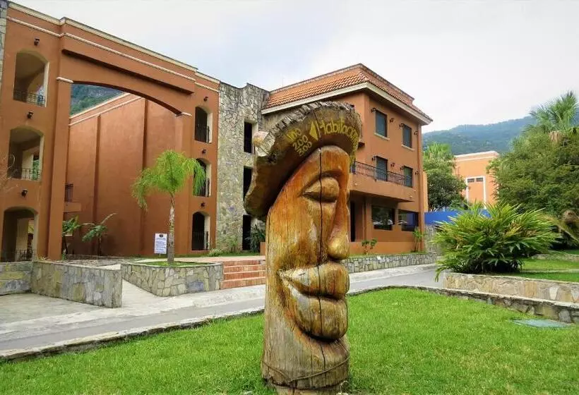 Fotos del hotel Hacienda Cola Del Caballo:  23