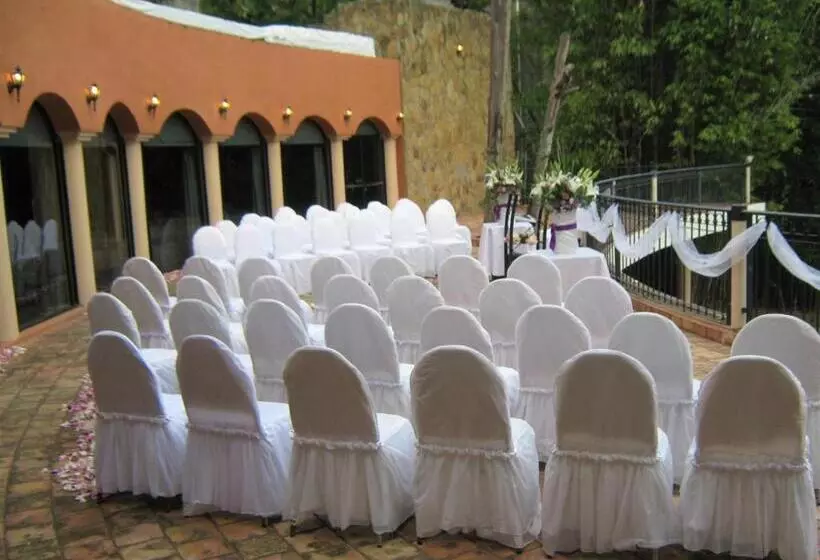 Fotos del hotel Hacienda Cola Del Caballo:  12