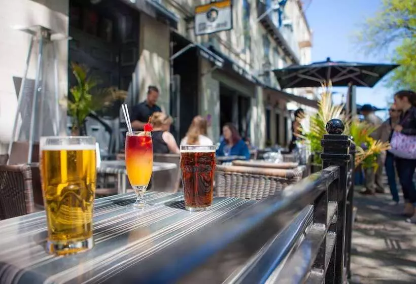 Fotos del hotel Hôtel Sainteanne:  8