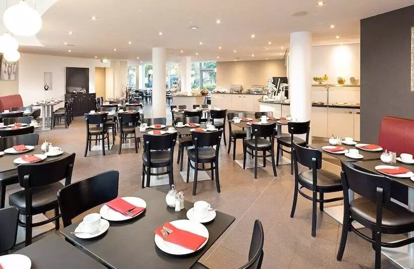 Fotos del hotel Victor S Residenz Berlin Tegel:  13