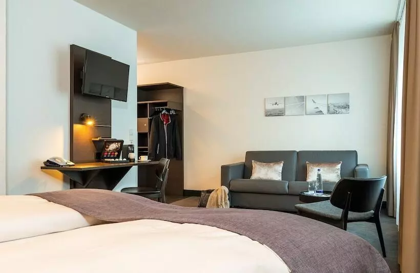 Fotos del hotel Victor S Residenz Berlin Tegel:  18