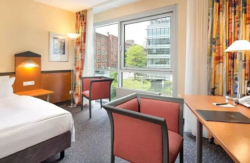 Fotos del hotel Victor S Residenz Berlin Tegel:  23