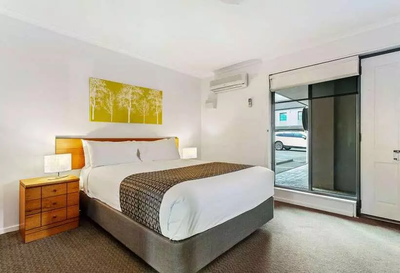 Fotos del hotel Quality Inn & Suites The Menzies:  13