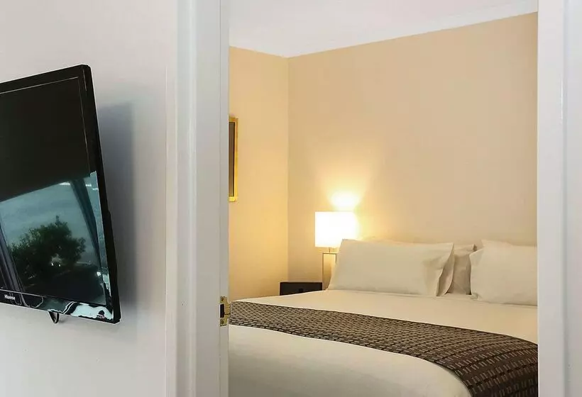 Quality Inn & Suites The Menzies