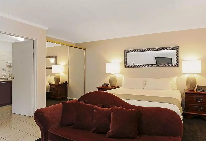 Fotos del hotel Quality Inn & Suites The Menzies:  20