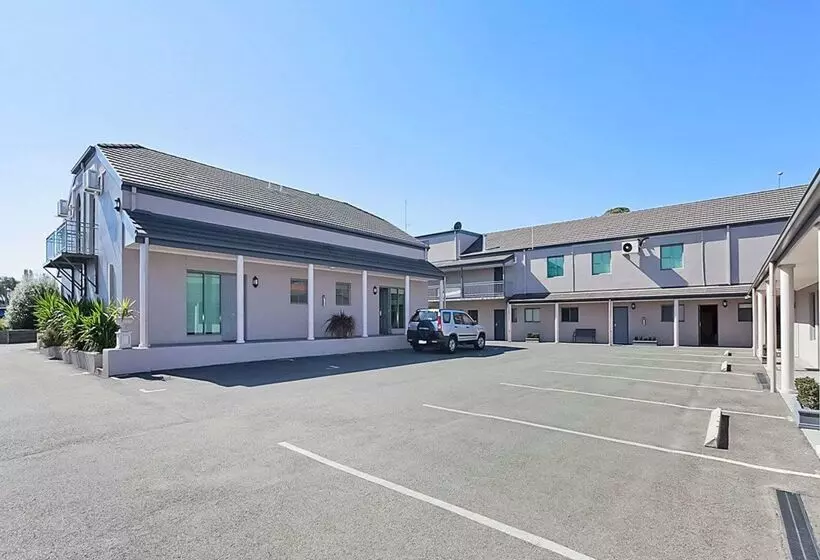 Fotos del hotel Quality Inn & Suites The Menzies:  5