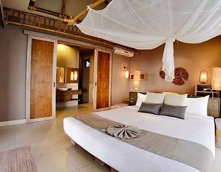 Twin Lotus Resort And Spa