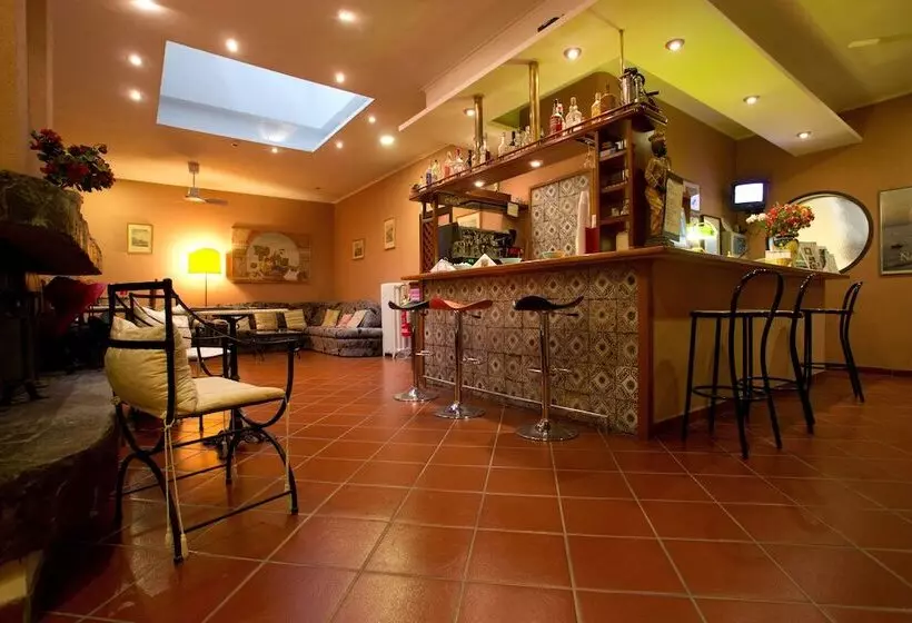 Fotos del hotel Toledo:  2