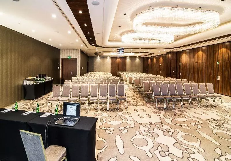 Fotos del hotel Airport Okecie:  21