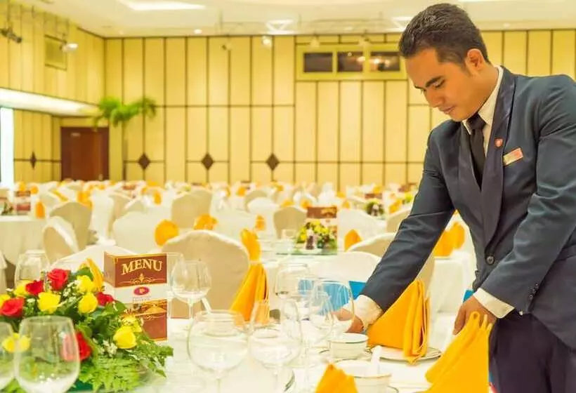 Fotos del hotel Phnom Penh Hotel:  12