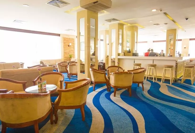 Fotos del hotel Phnom Penh Hotel:  15