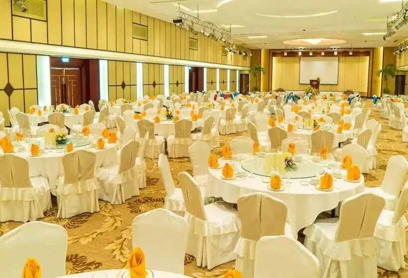 Fotos del hotel Phnom Penh Hotel:  4