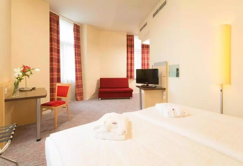 Fotos del hotel Exe City Park:  2