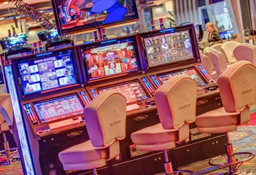 Fotos del hotel Platinum Casino & Hotel:  8