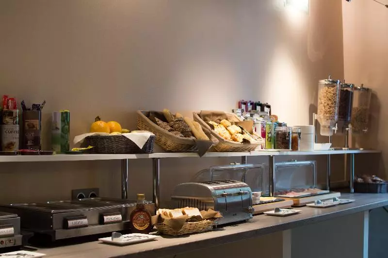 Fotos del hotel Hôtel Artea Aix Centre:  9