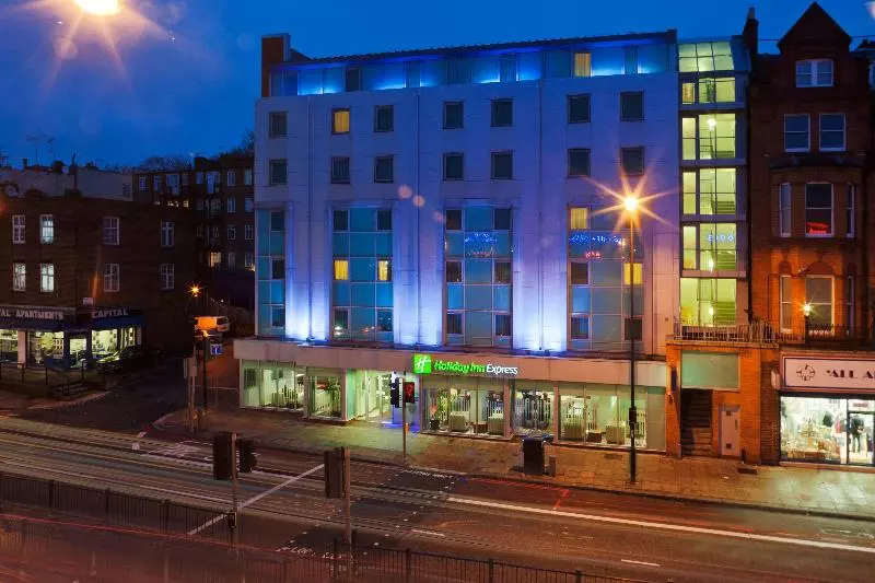 Fotos del hotel Holiday Inn Express London  Swiss Cottage:  10
