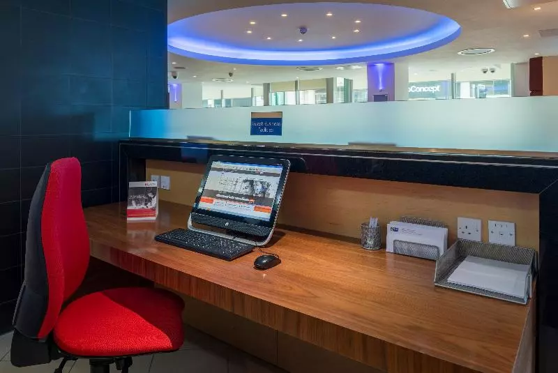 Fotos del hotel Holiday Inn Express London  Swiss Cottage:  24