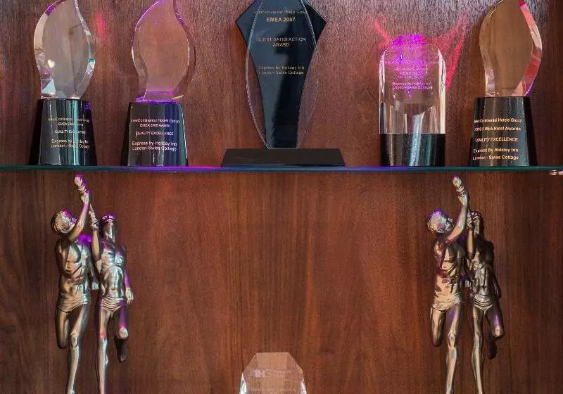 Fotos del hotel Holiday Inn Express London  Swiss Cottage:  8