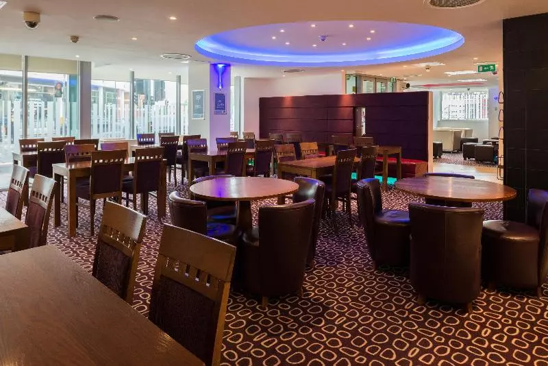 Fotos del hotel Holiday Inn Express London  Swiss Cottage:  4