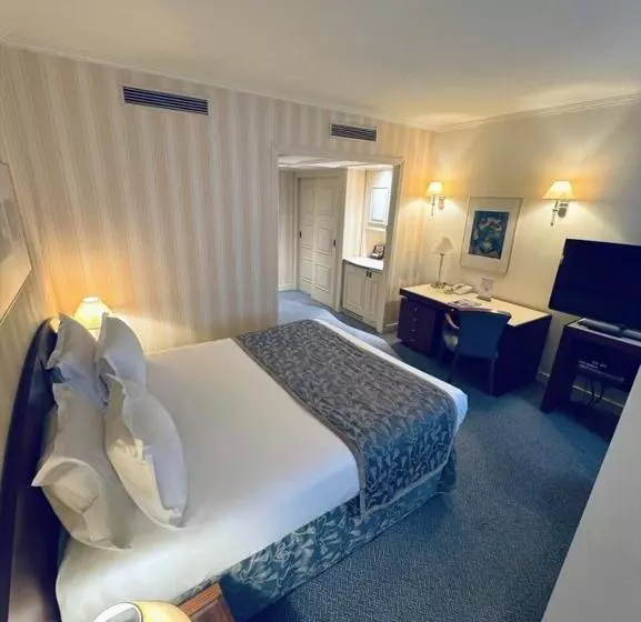 Fotos del hotel Le Châtelain:  25