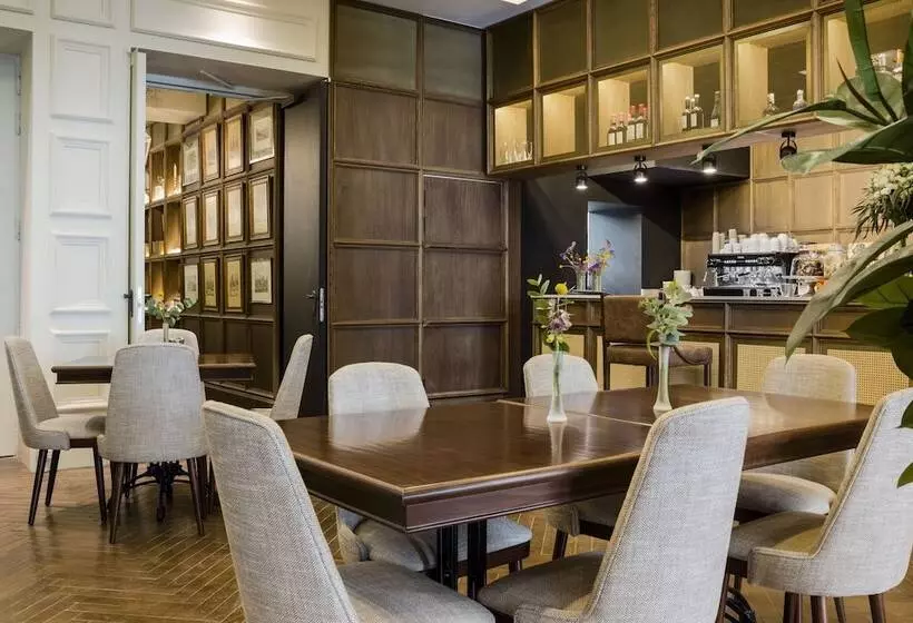 Fotos del hotel Icon Wipton By Petit Palace:  17