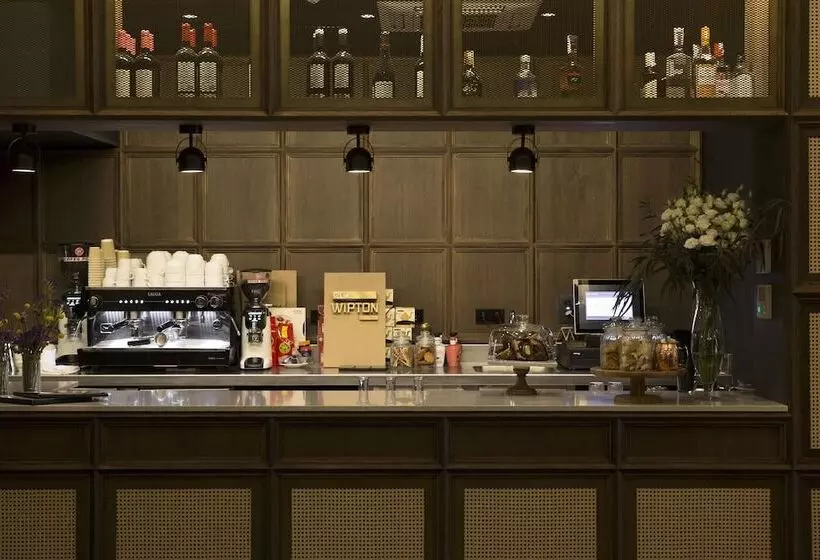 Fotos del hotel Icon Wipton By Petit Palace:  6