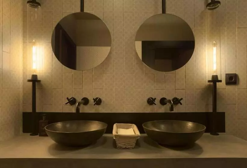 Fotos del hotel Icon Wipton By Petit Palace:  18