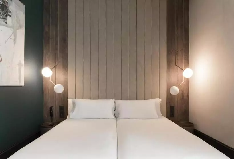 Fotos del hotel Icon Wipton By Petit Palace:  15