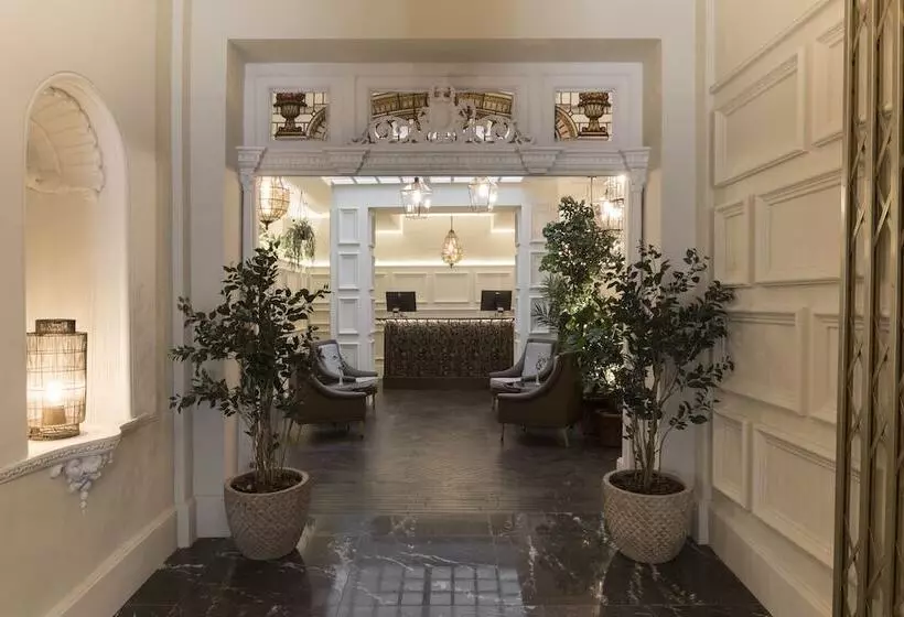 Fotos del hotel Icon Wipton By Petit Palace:  17