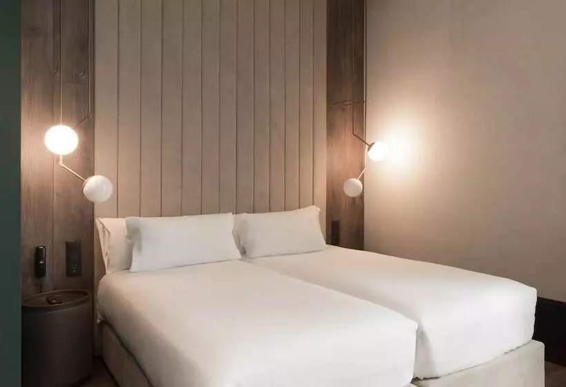 Fotos del hotel Icon Wipton By Petit Palace:  76