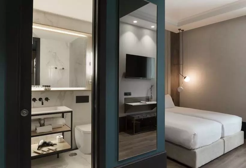 Fotos del hotel Icon Wipton By Petit Palace:  21