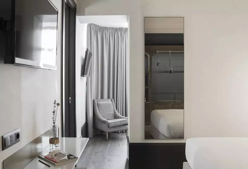 Fotos del hotel Icon Wipton By Petit Palace:  28