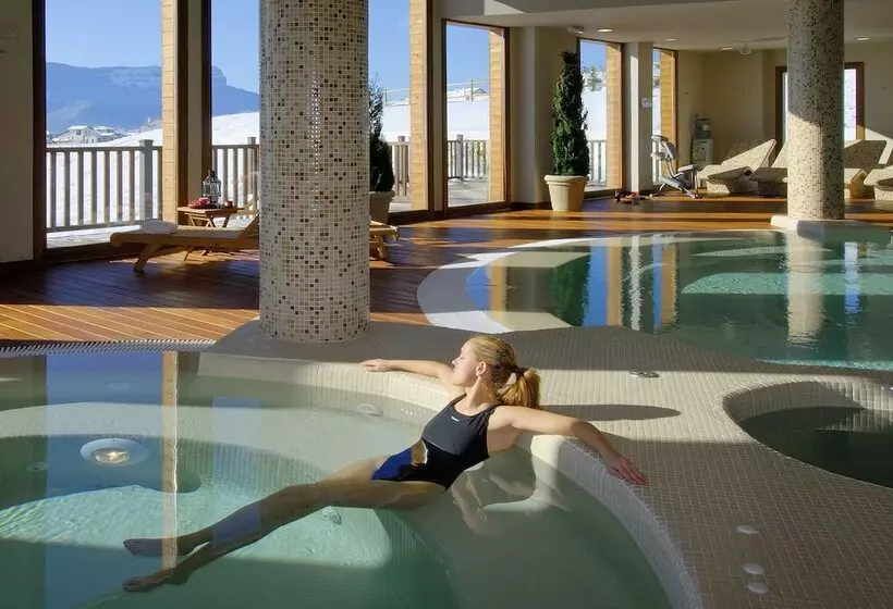 Fotos del hotel Golf & Spa Real Badaguásjaca:  19